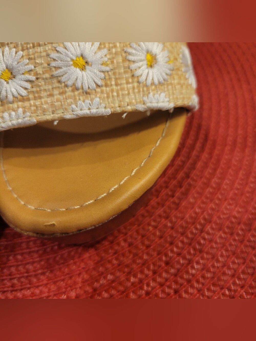 EUC~ MADDEN GIRL Floral Embroidered Platform Sandals - Picture 8 of 11